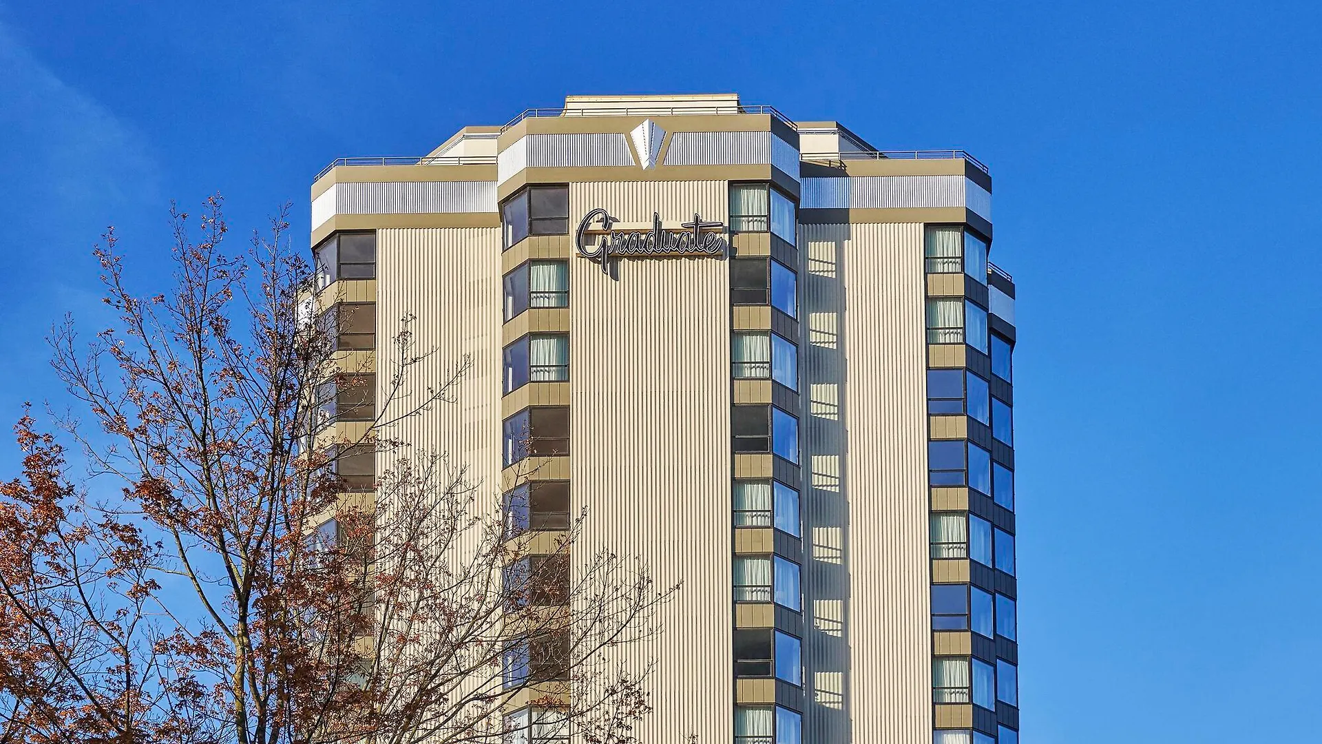 Graduate By Hilton Seattle contacts